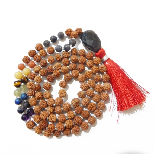Picture of 7 Chakra Rudraksha Mala mit Sodalith facettiertem Trommelanhänger & Sodalith und 7 Chakra Edelsteinperlen